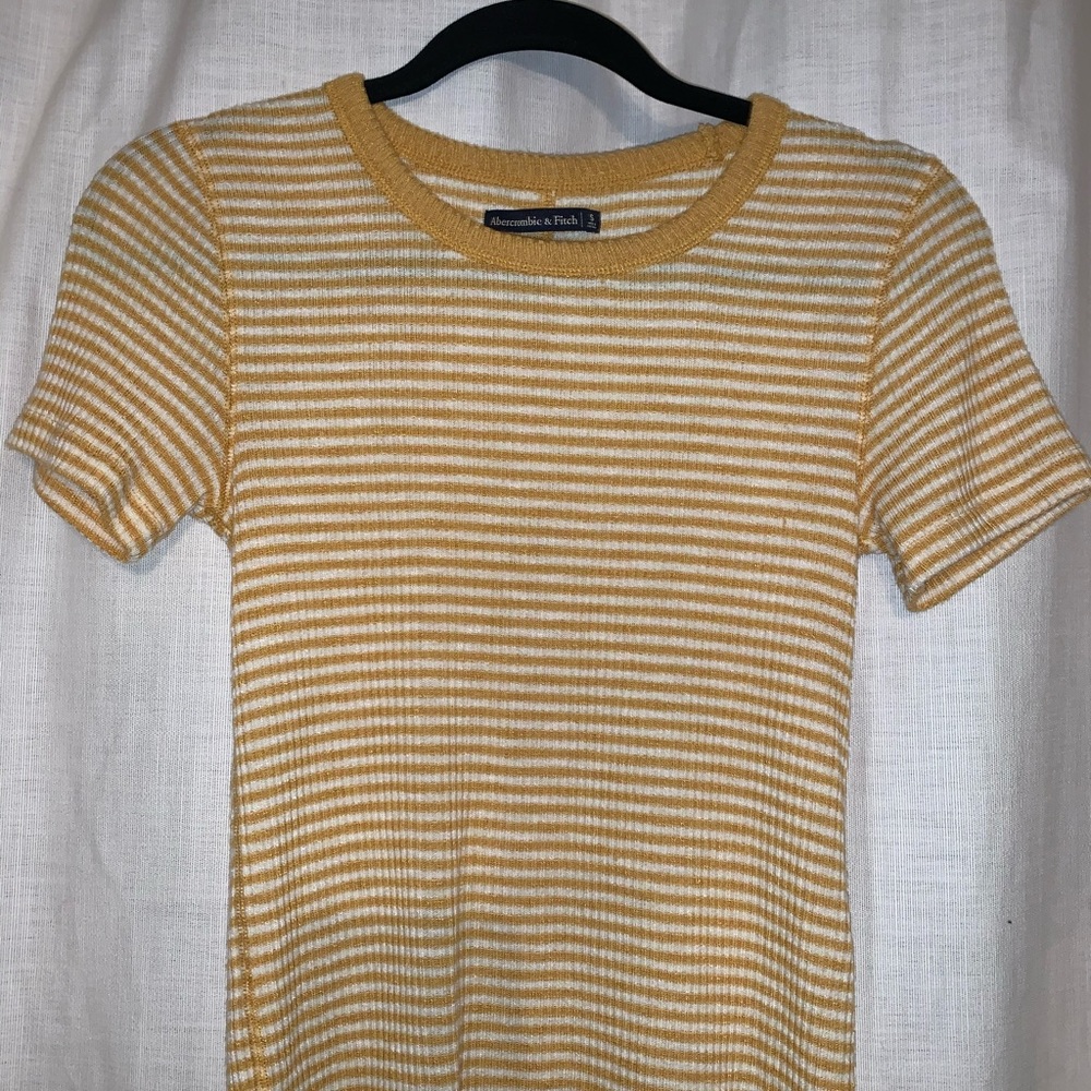 Abercrombie & Fitch Fitted Top